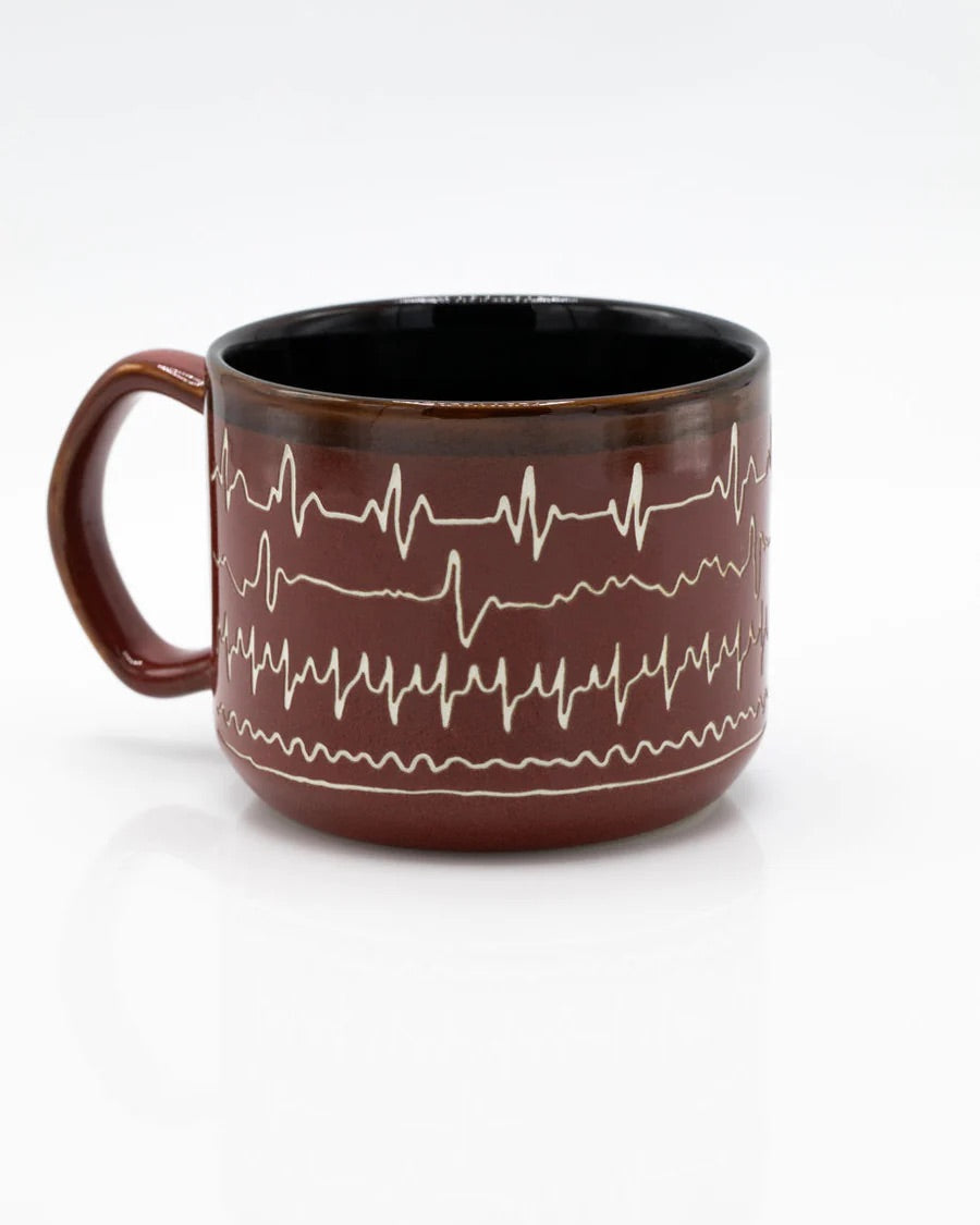 Mug heart rhythm (hand carved)